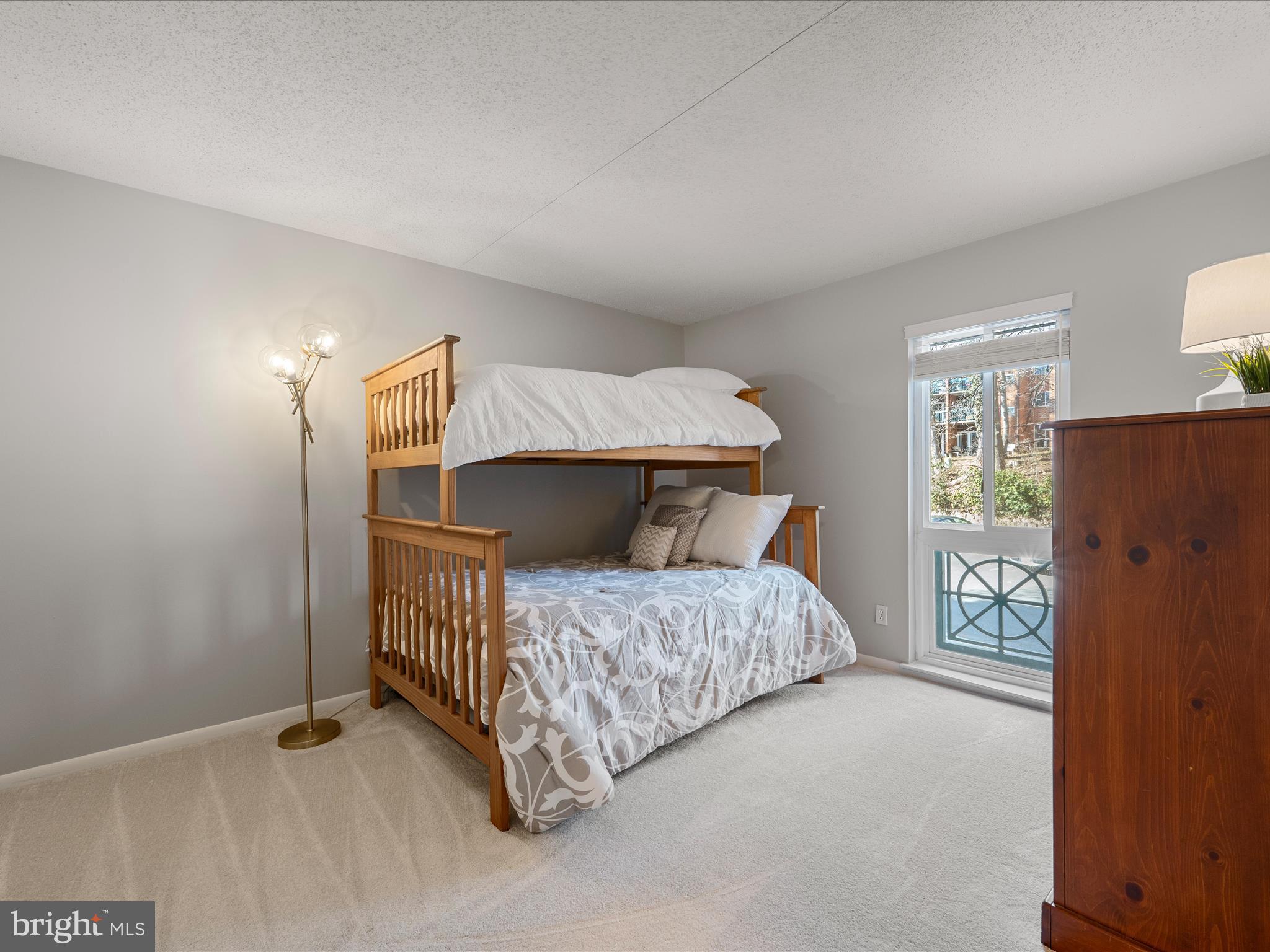 HUNTERS WOODS VILLAGE - Residential