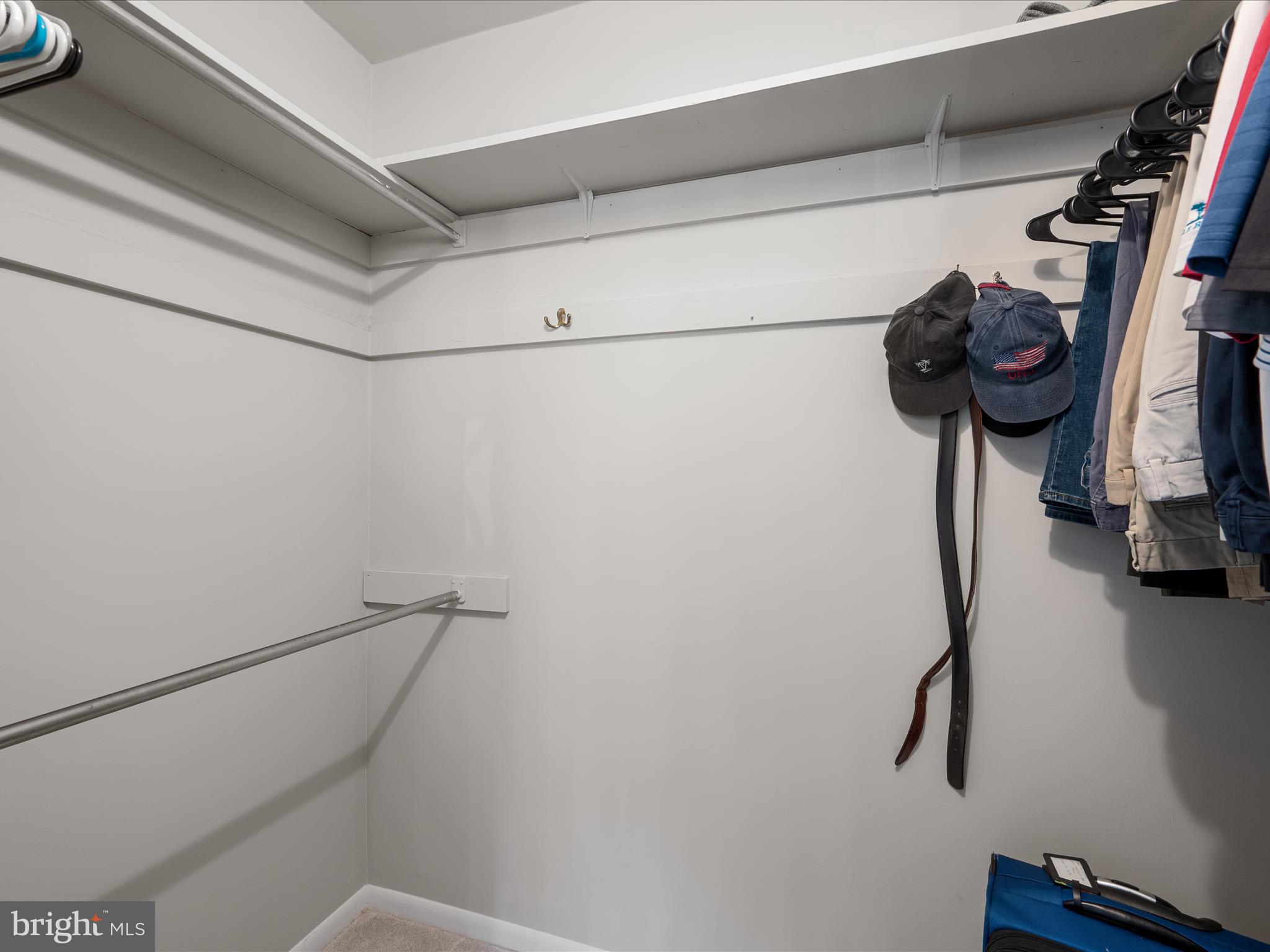 HUNTERS WOODS VILLAGE - Residential