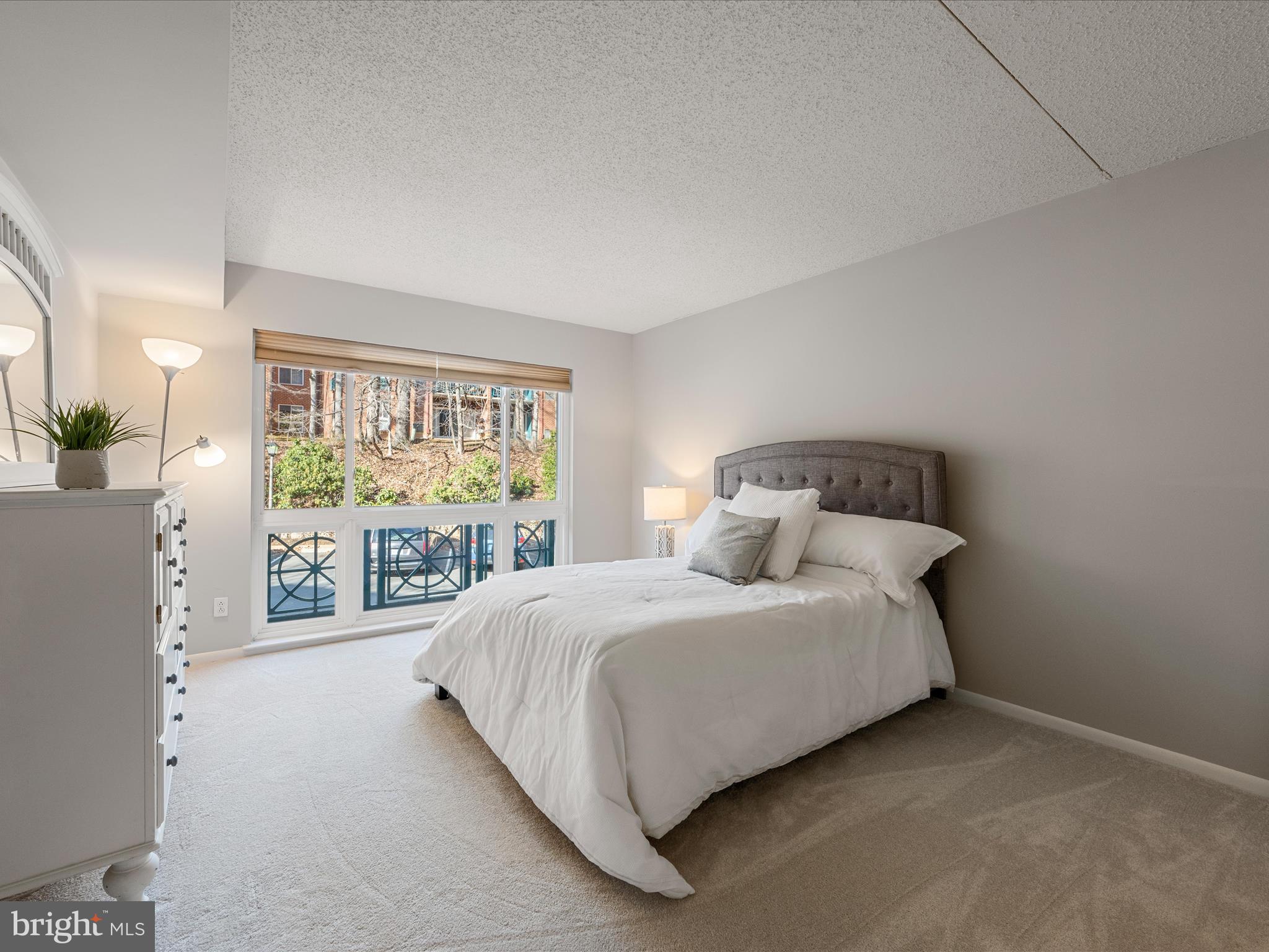 HUNTERS WOODS VILLAGE - Residential