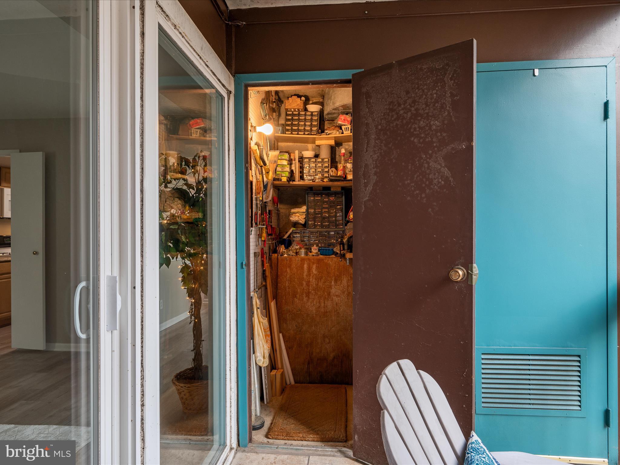 HUNTERS WOODS VILLAGE - Residential