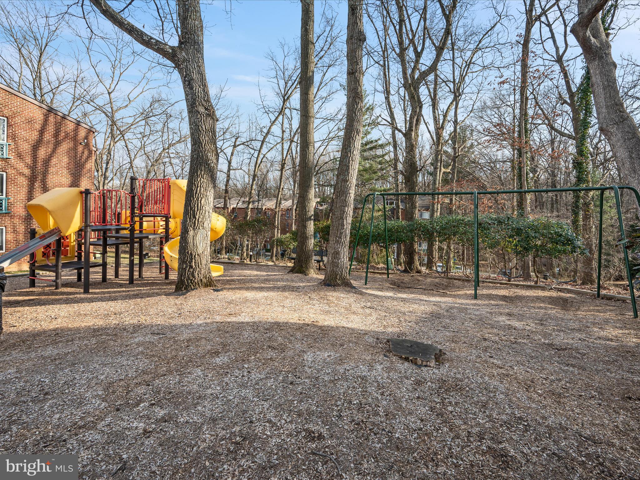 HUNTERS WOODS VILLAGE - Residential