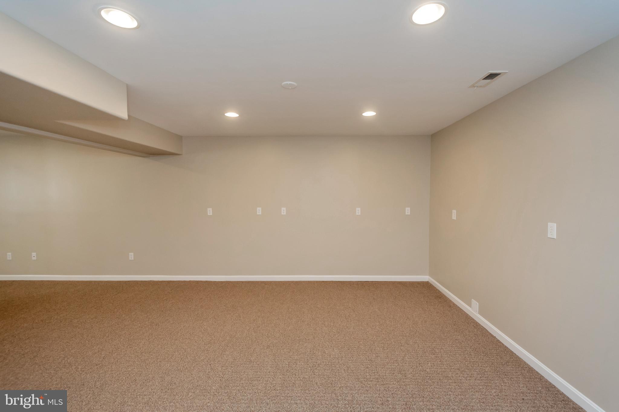 RIVER RIDGE ESTATES - Residential