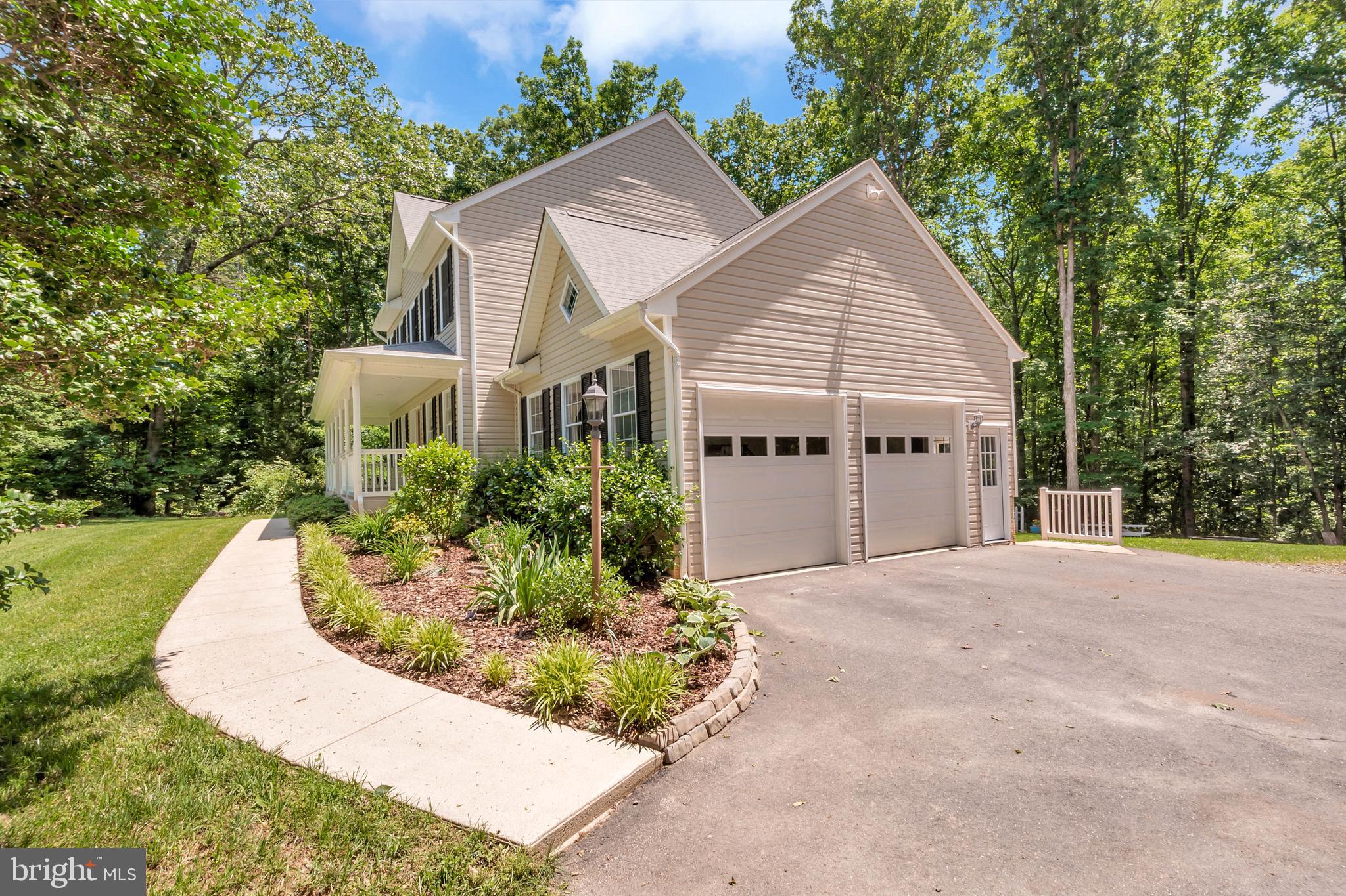 RIVER RIDGE ESTATES - Residential