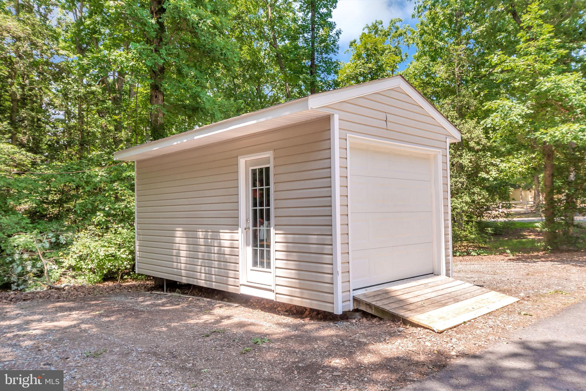 RIVER RIDGE ESTATES - Residential