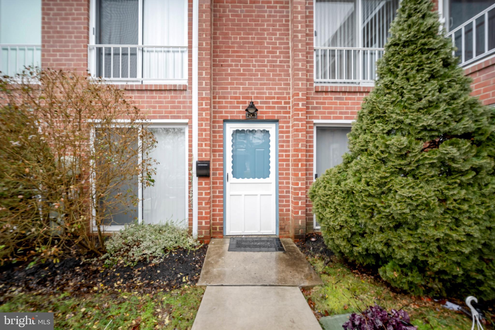 YORKTOWN - Residential