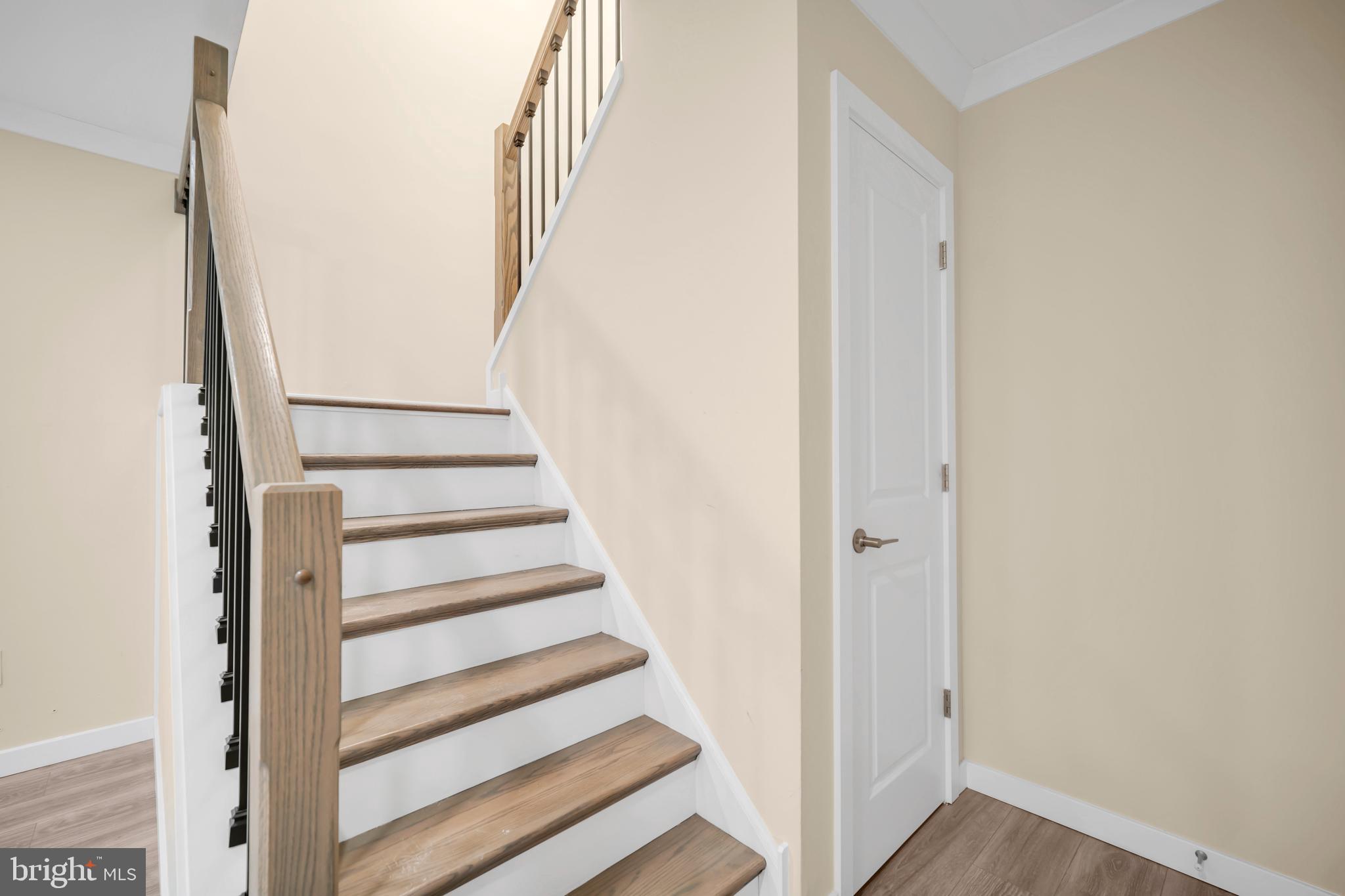 YORKTOWN - Residential