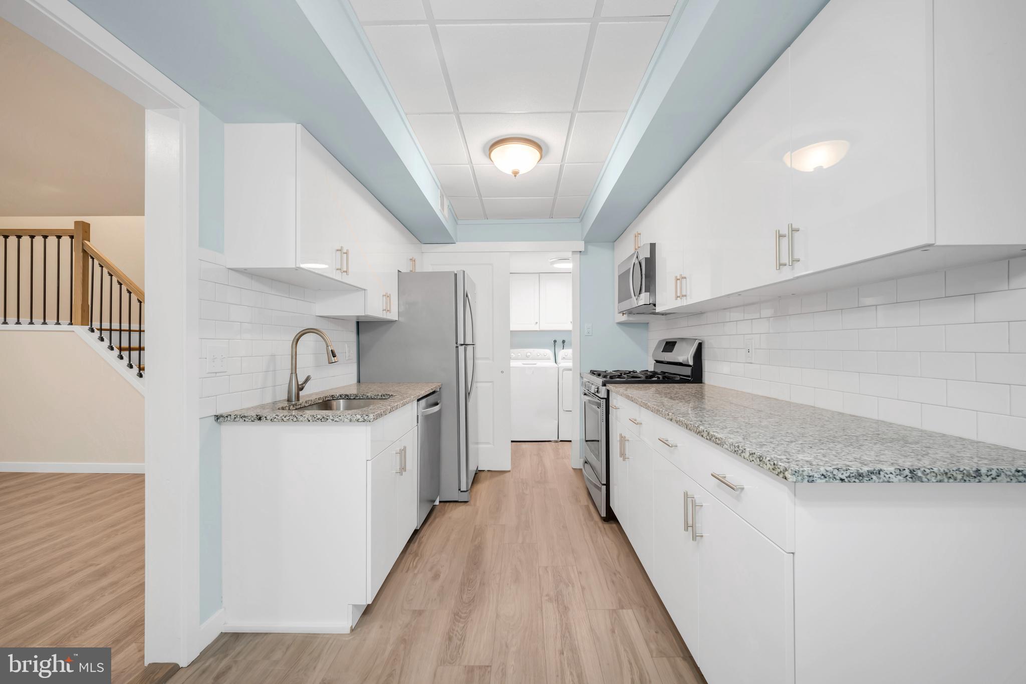 YORKTOWN - Residential