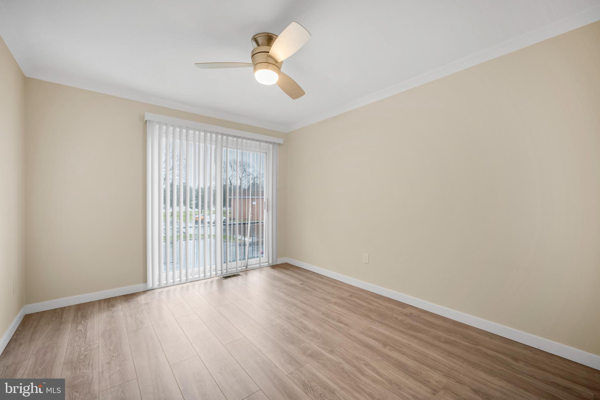 YORKTOWN - Residential