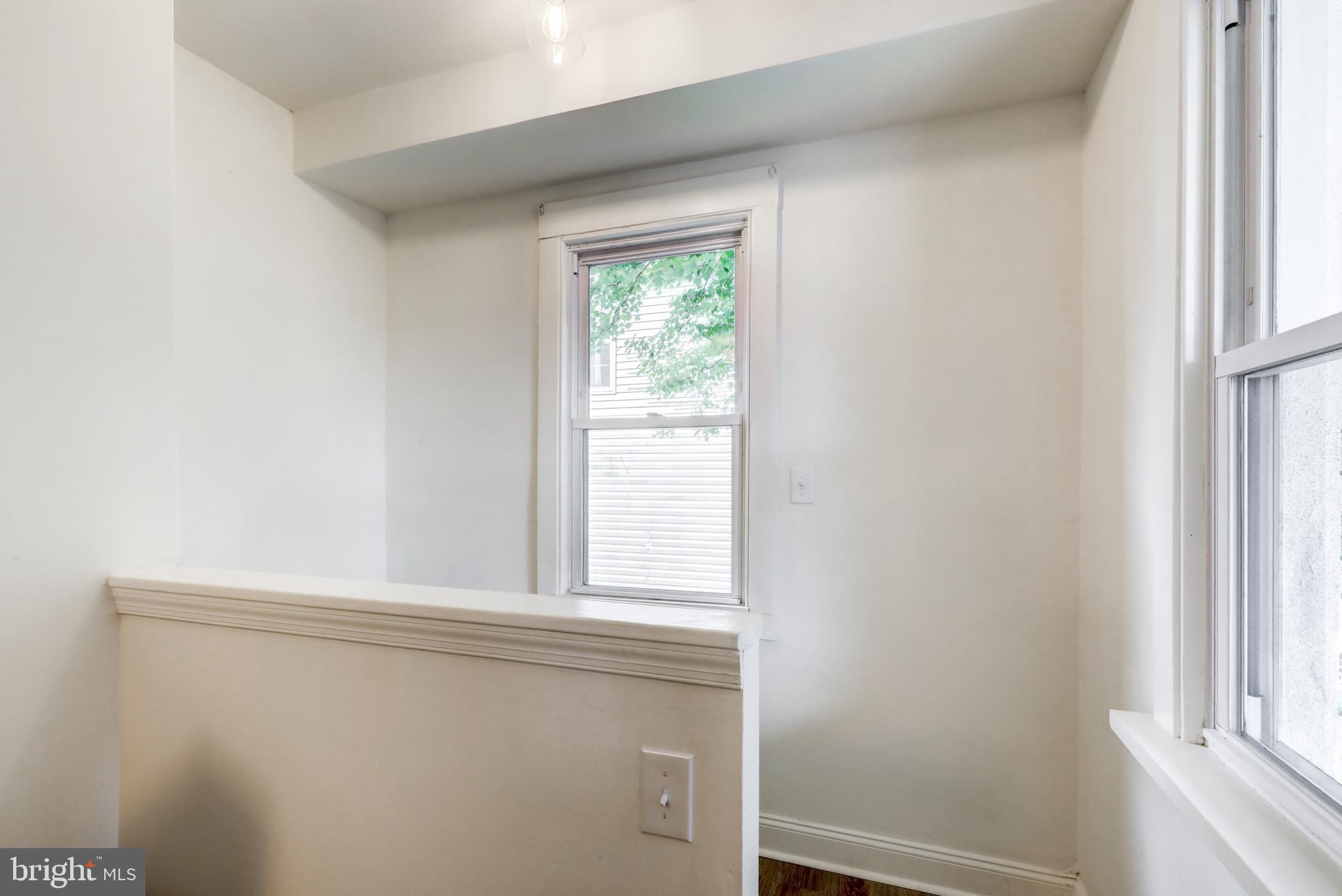 615 BURKE AVE