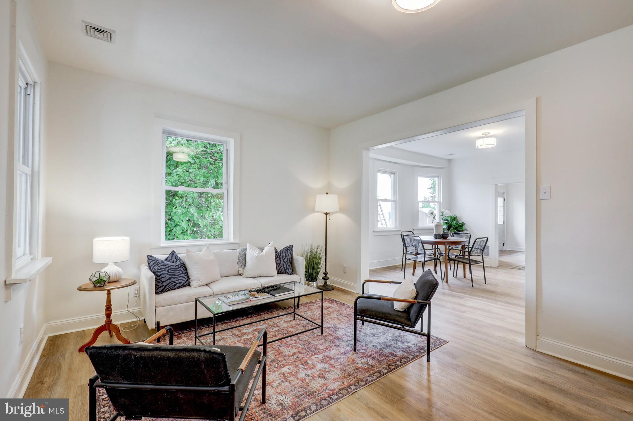 615 BURKE AVE