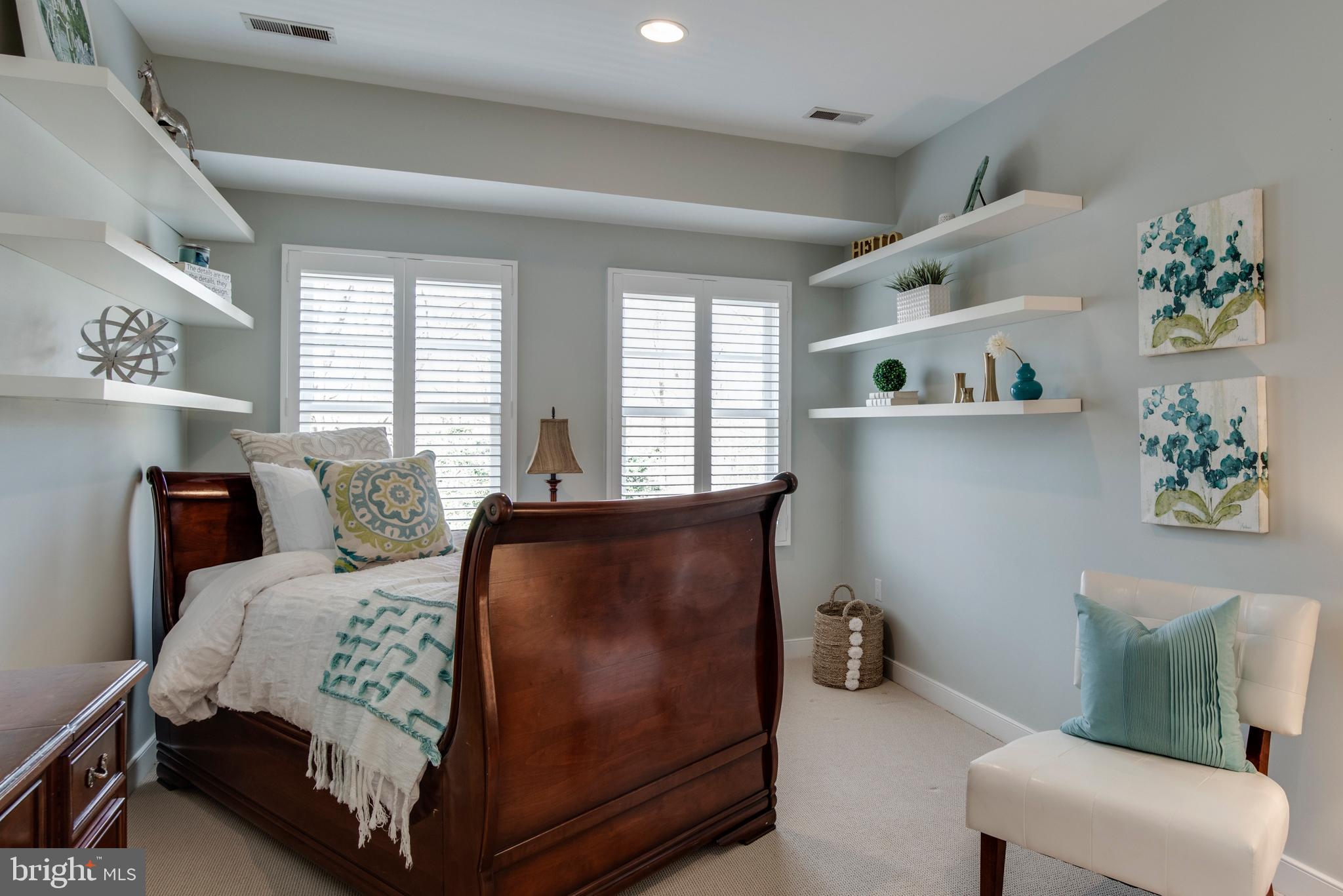 THE MEADOWS - Residential