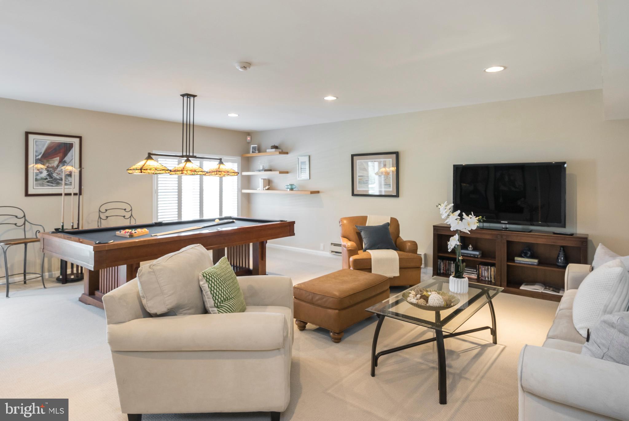 THE MEADOWS - Residential