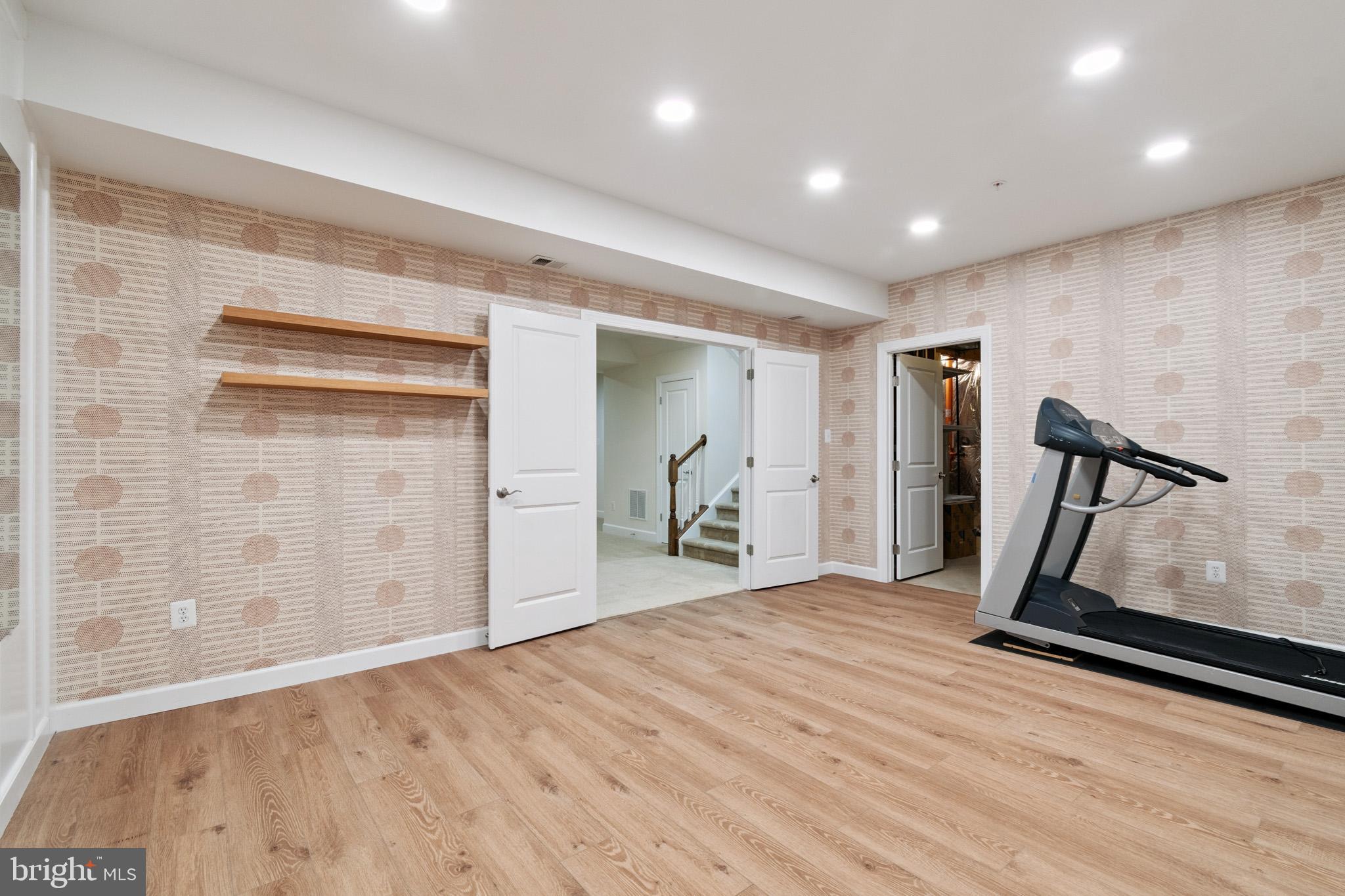 MAPLE LAWN - Residential