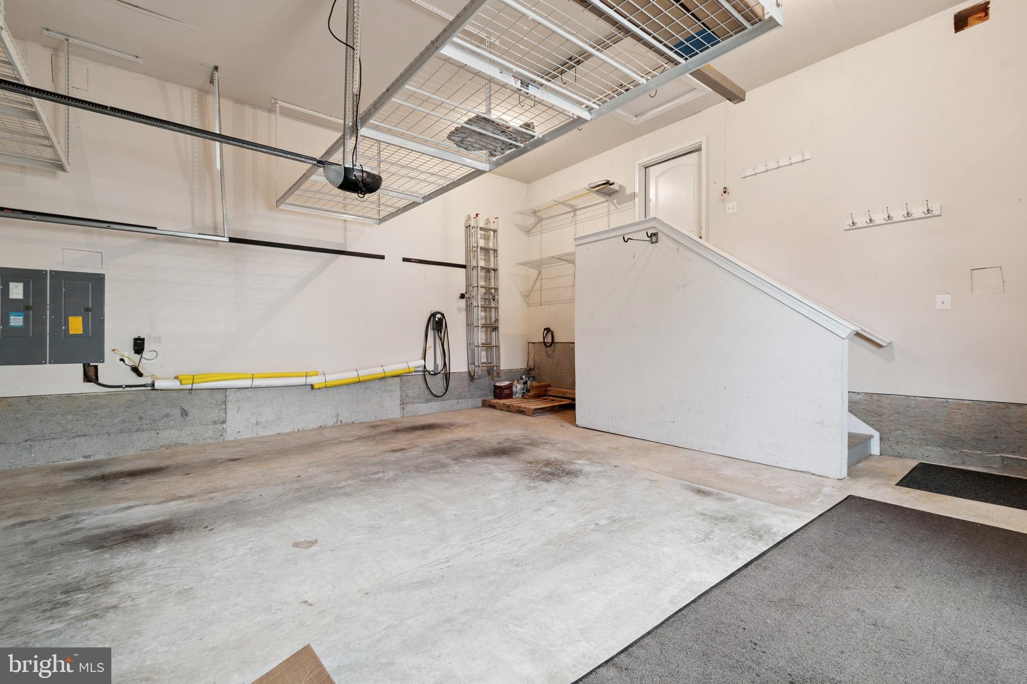 MAPLE LAWN - Residential