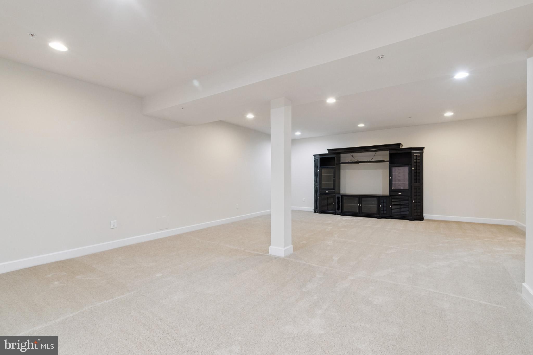 MAPLE LAWN - Residential