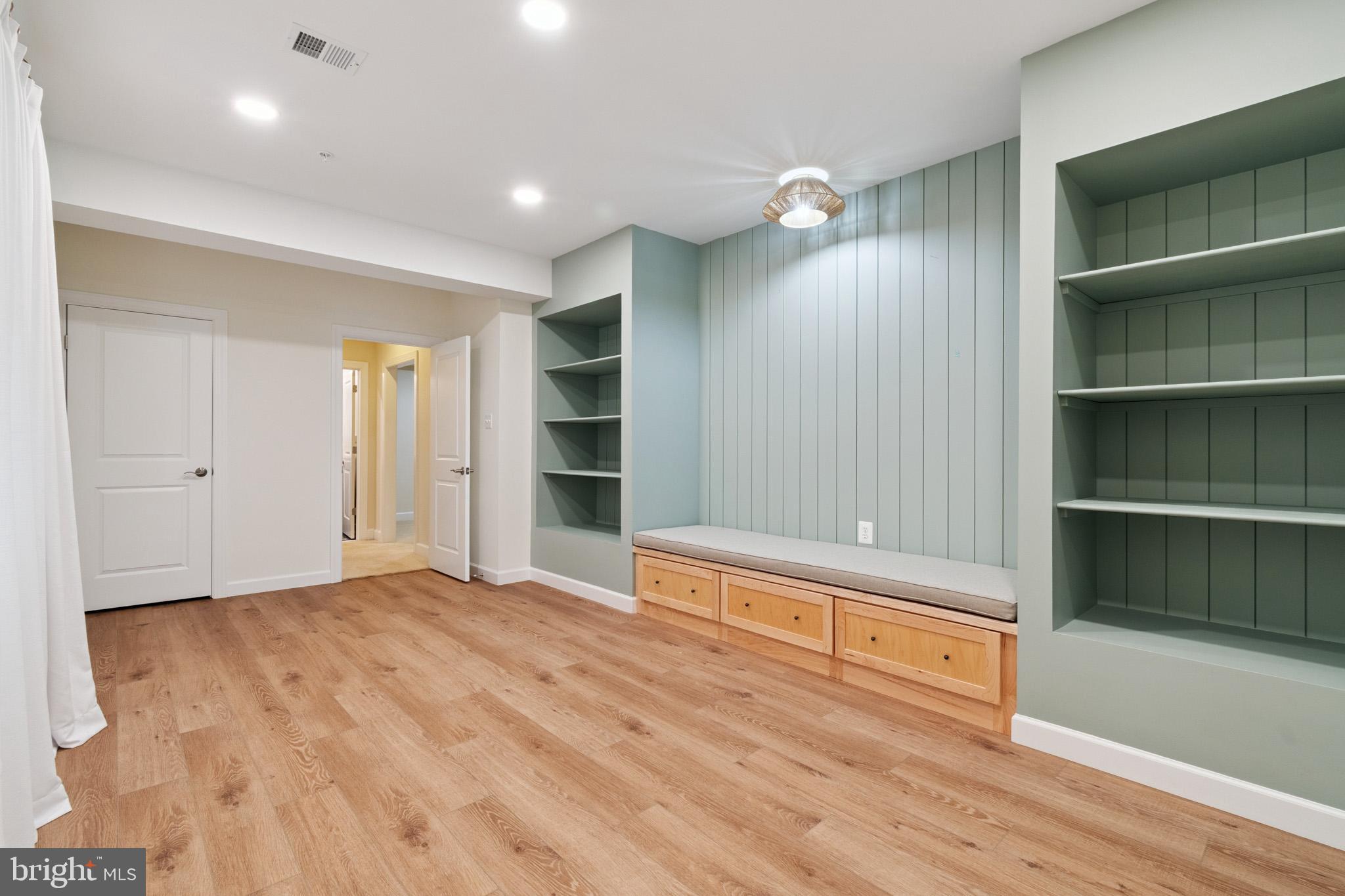 MAPLE LAWN - Residential