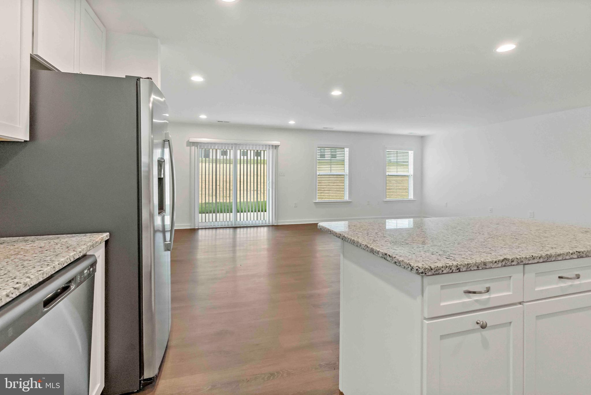 CARDINAL POINTE - Residential