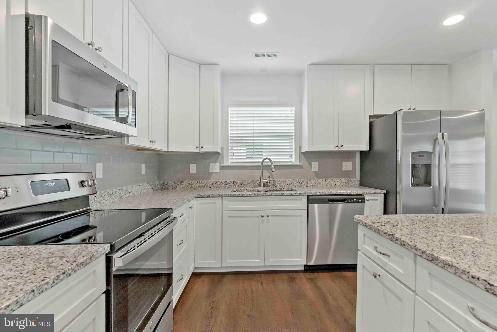 CARDINAL POINTE - Residential