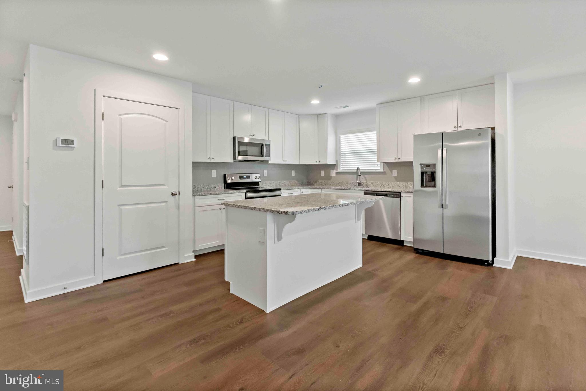 CARDINAL POINTE - Residential