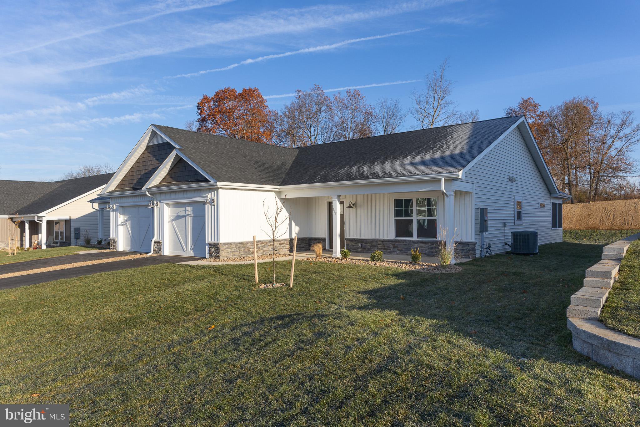 CARDINAL POINTE - Residential