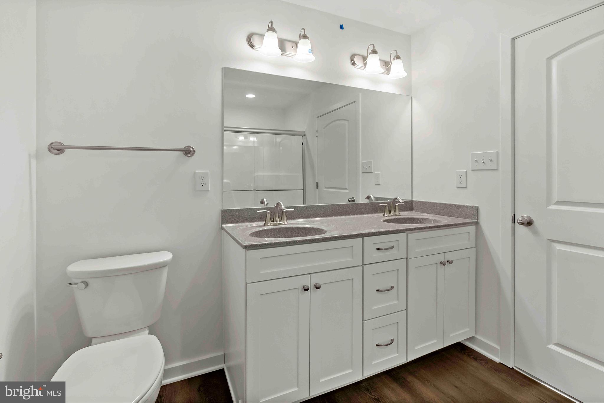 CARDINAL POINTE - Residential