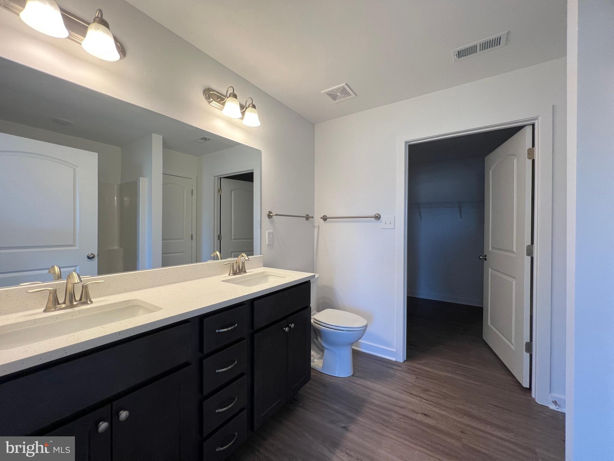 CARDINAL POINTE - Residential