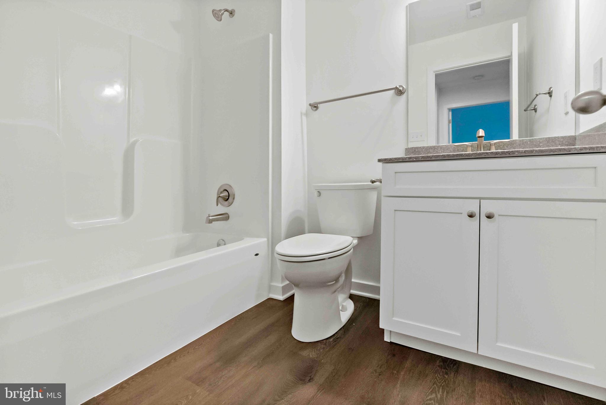 CARDINAL POINTE - Residential