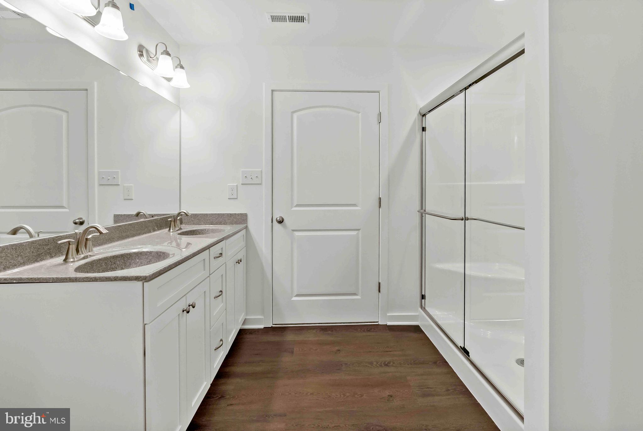 CARDINAL POINTE - Residential