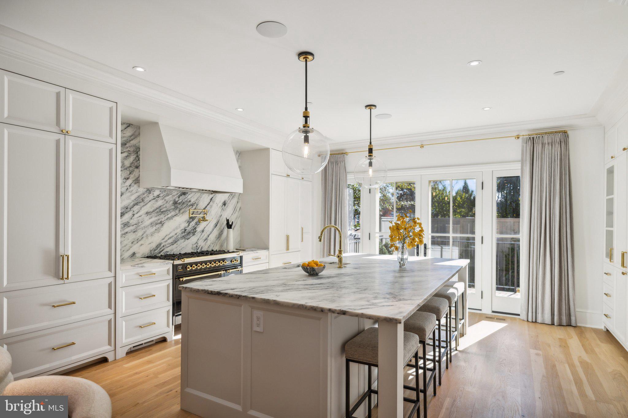 GEORGETOWN - Residential