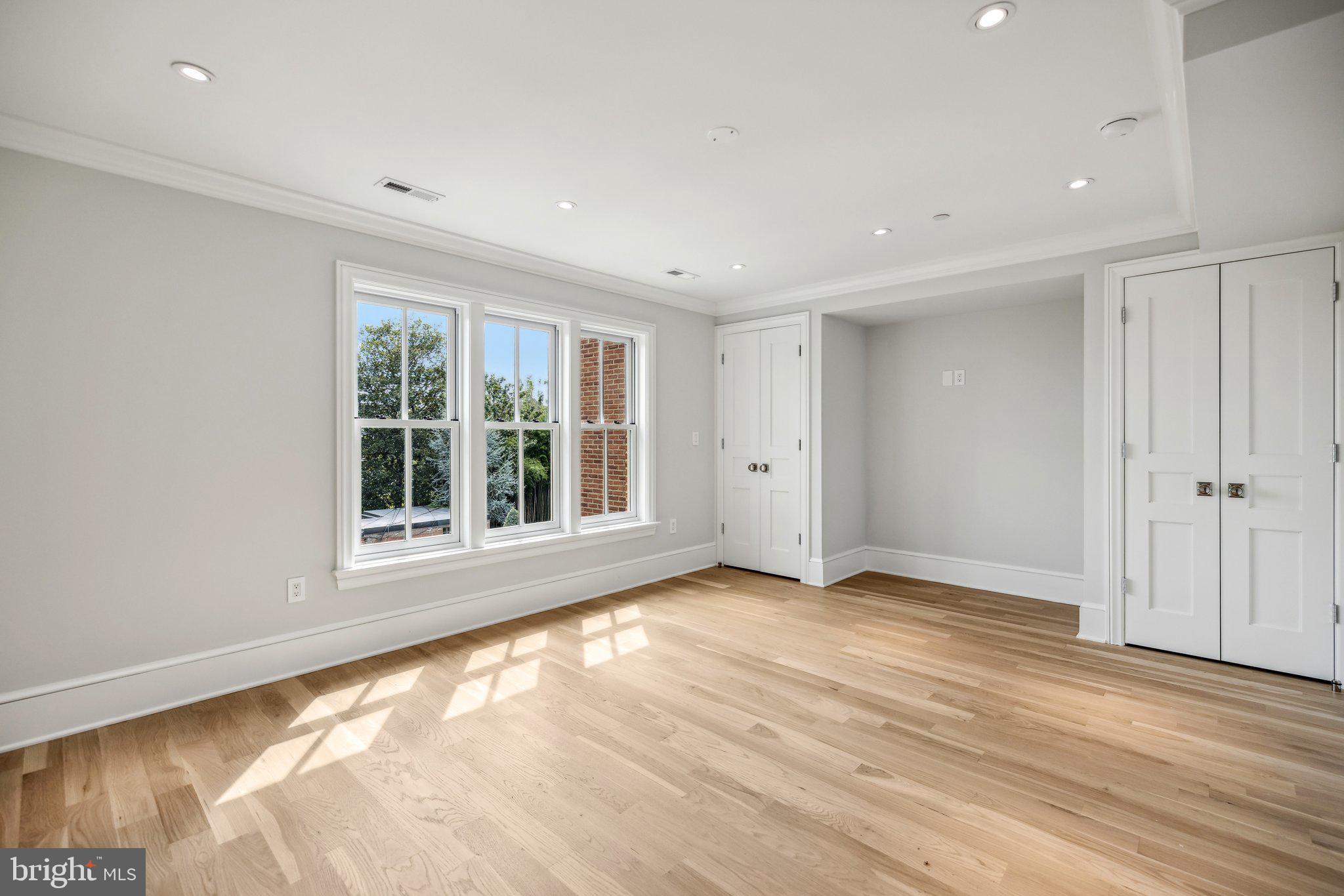 GEORGETOWN - Residential