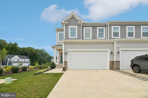 Townhouse For Sale - 6511 Wild Orchid Court<br/> FREDERICKSBURG, VA 22407