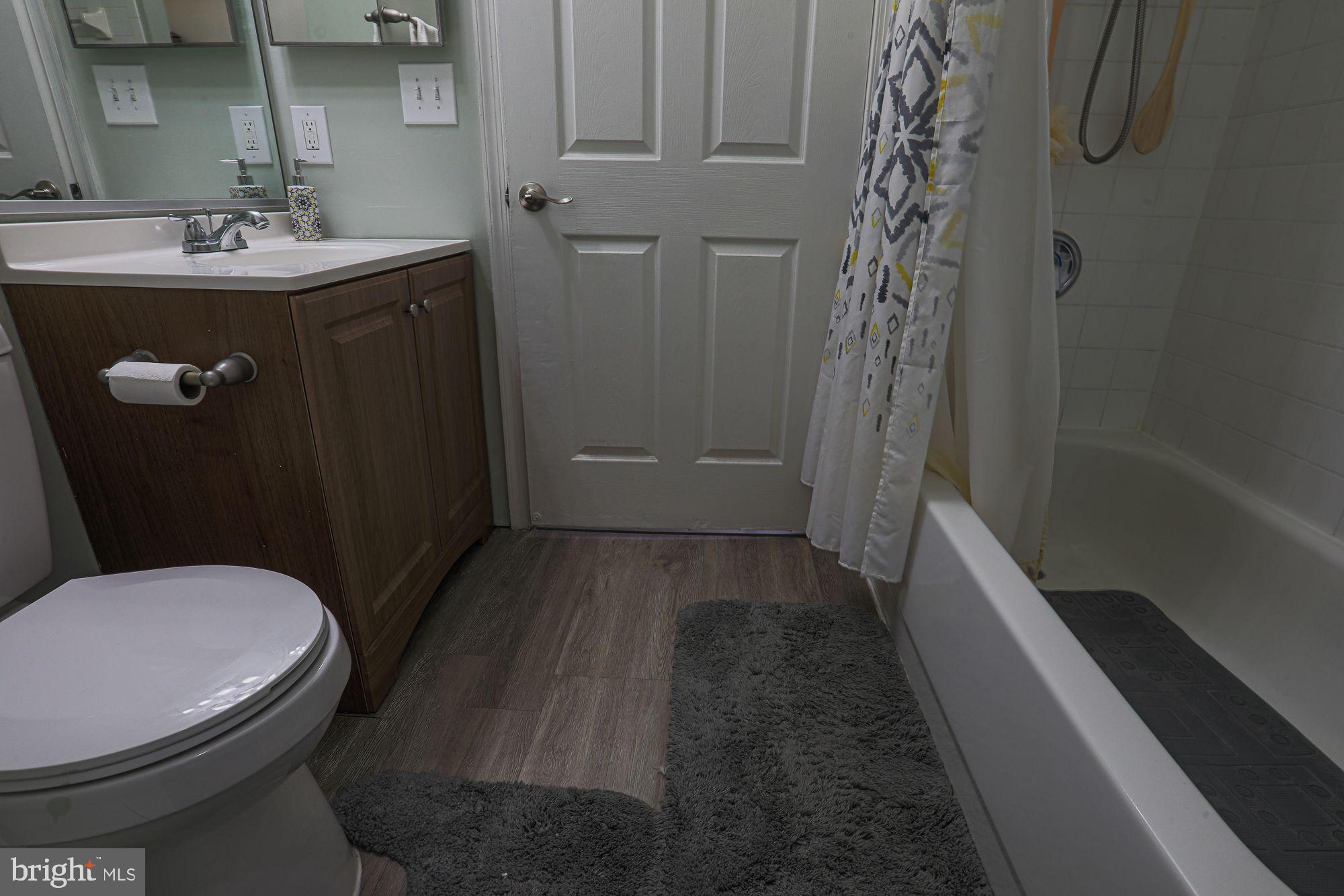 BRISTOL PARK - Residential