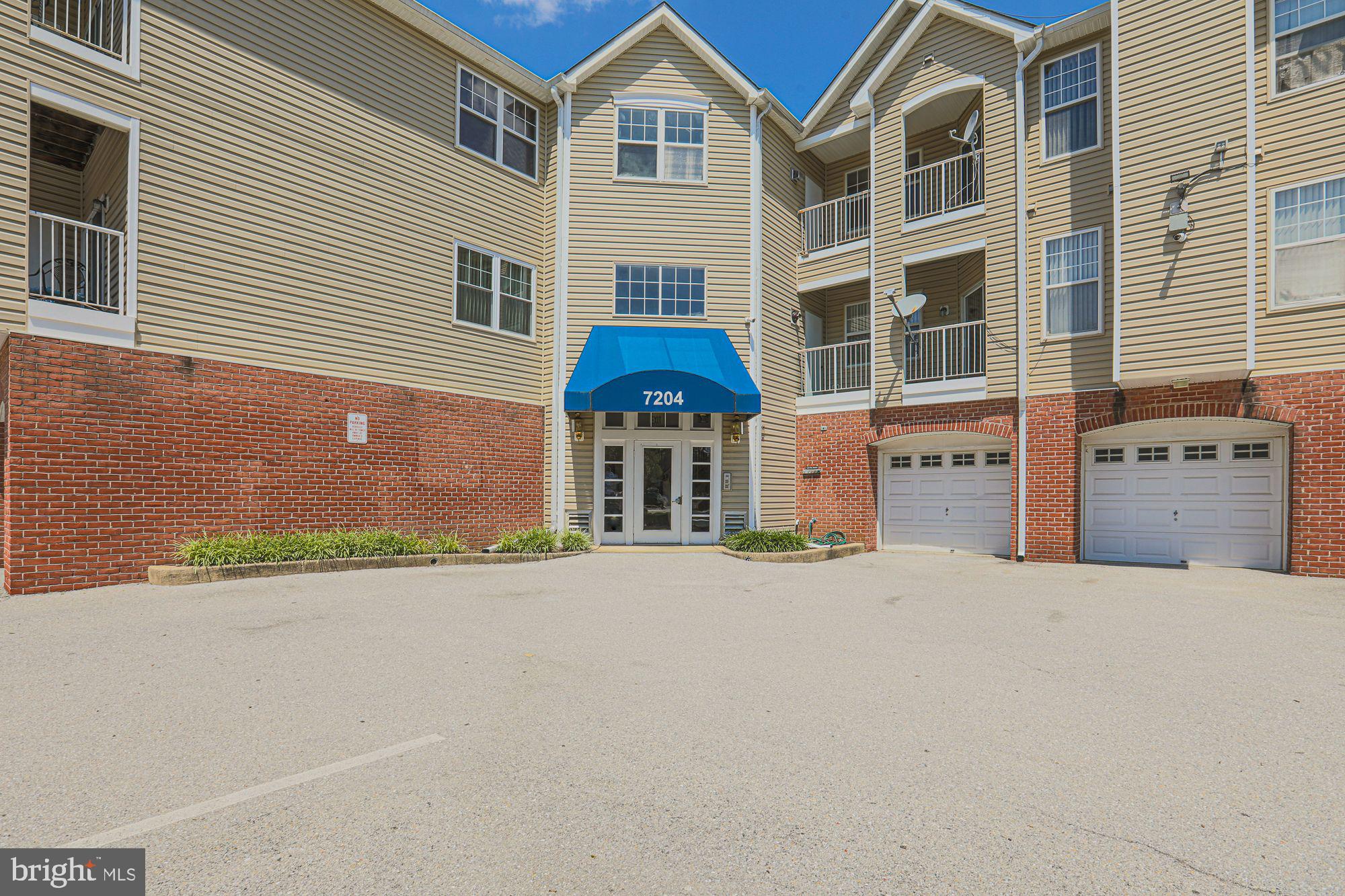 BRISTOL PARK - Residential