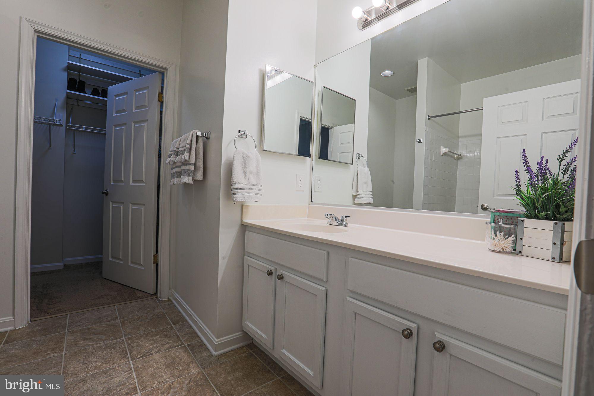 BRISTOL PARK - Residential