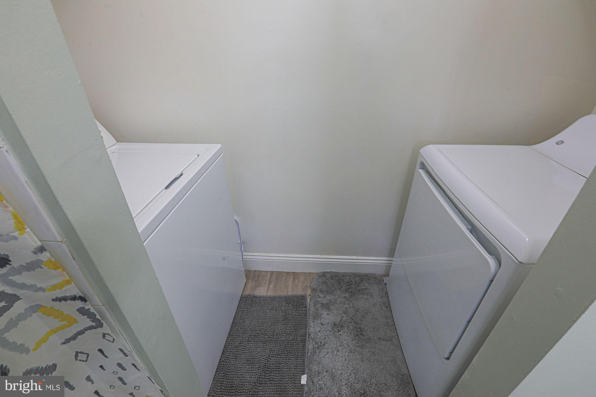 BRISTOL PARK - Residential