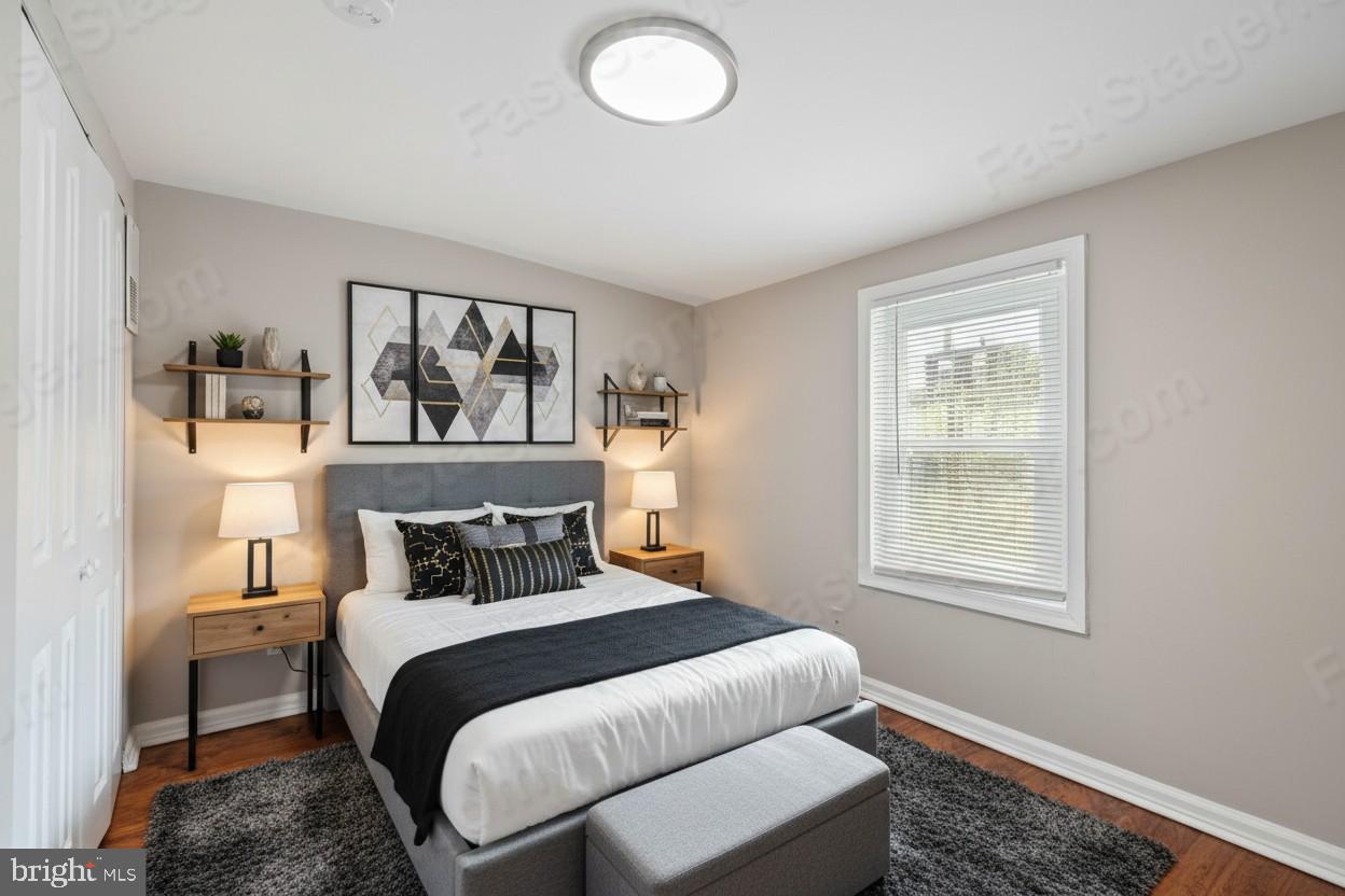 WASHINGTON VILLAGE - Residential