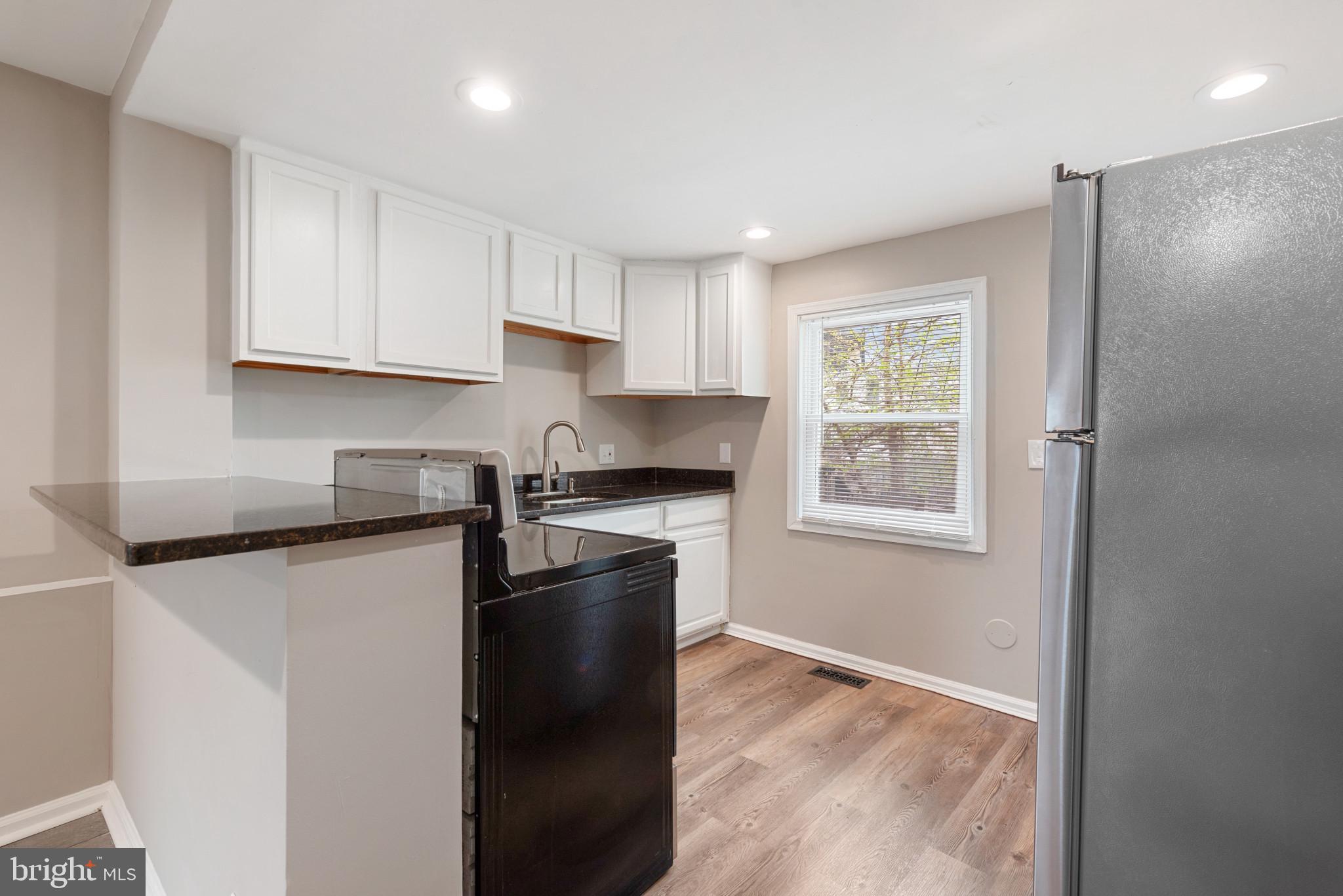 WASHINGTON VILLAGE - Residential