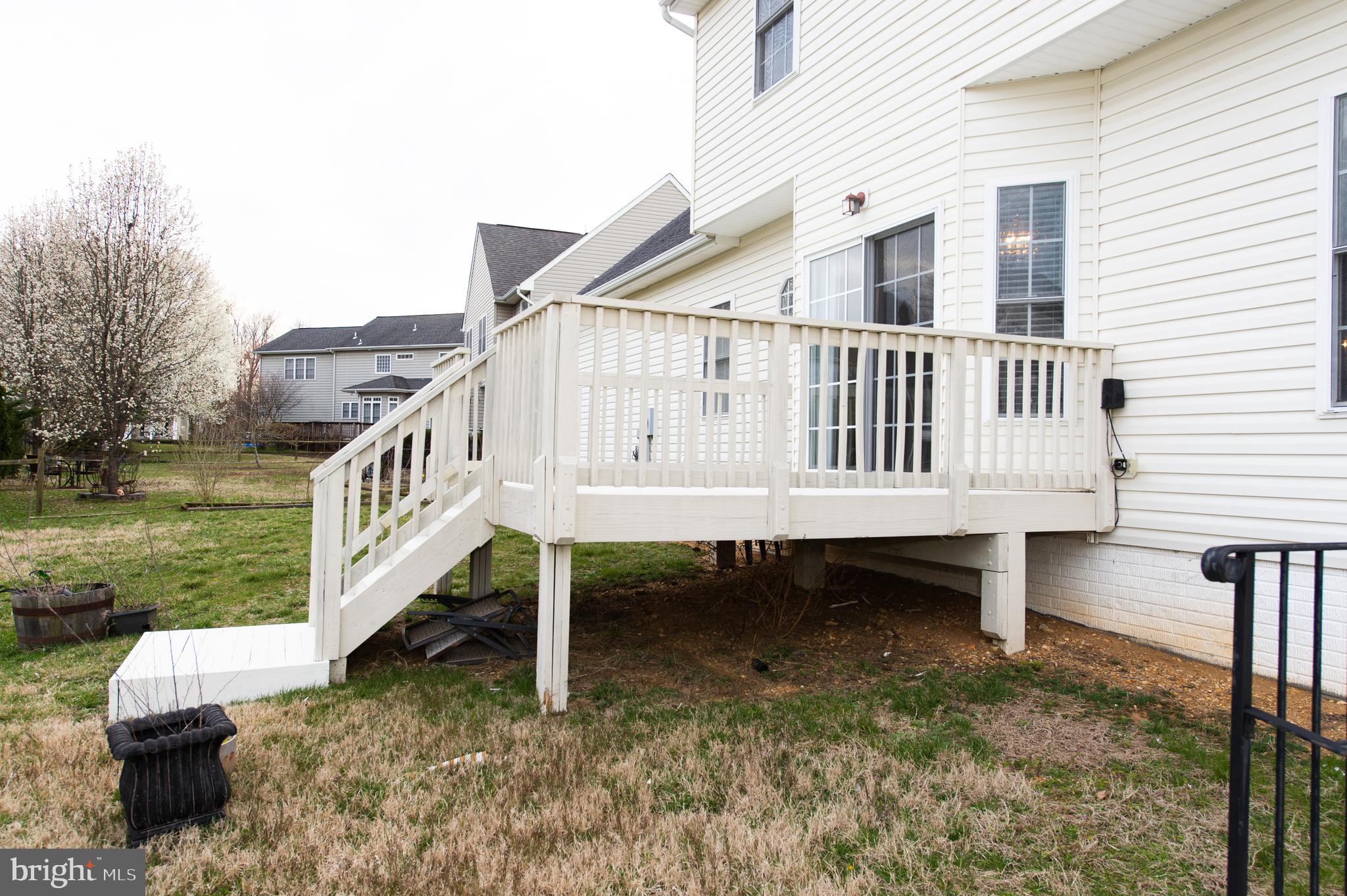 RIVER MEADOWS - Residential