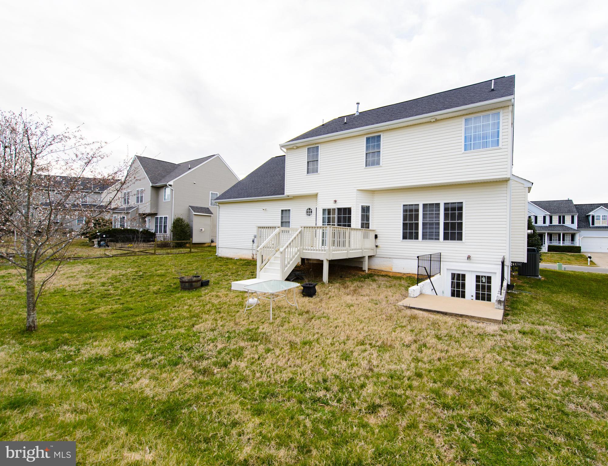 RIVER MEADOWS - Residential