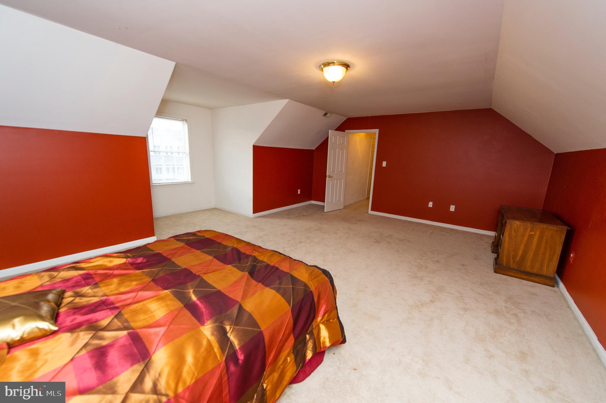 RIVER MEADOWS - Residential