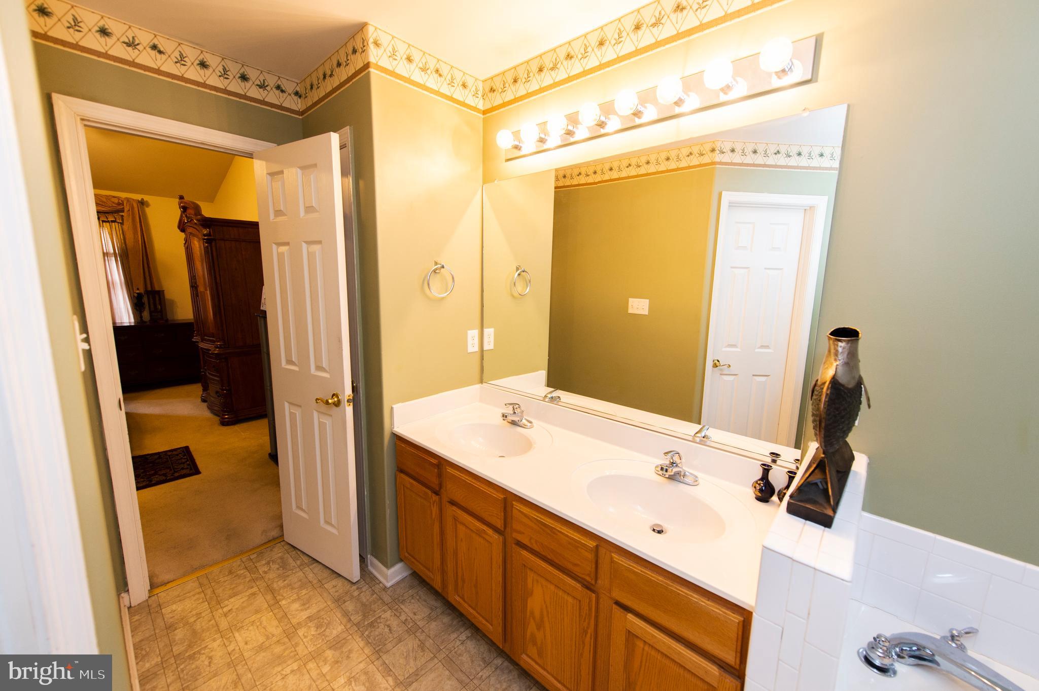 RIVER MEADOWS - Residential