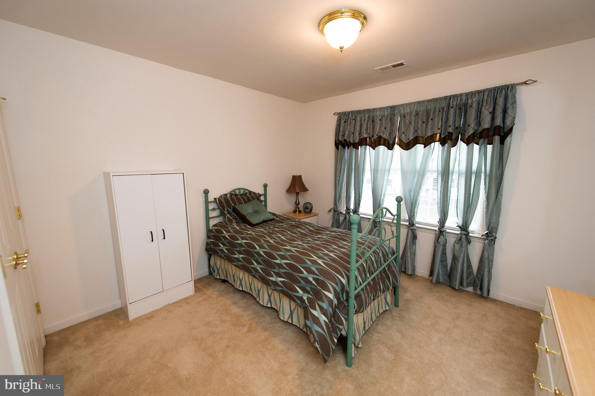 RIVER MEADOWS - Residential