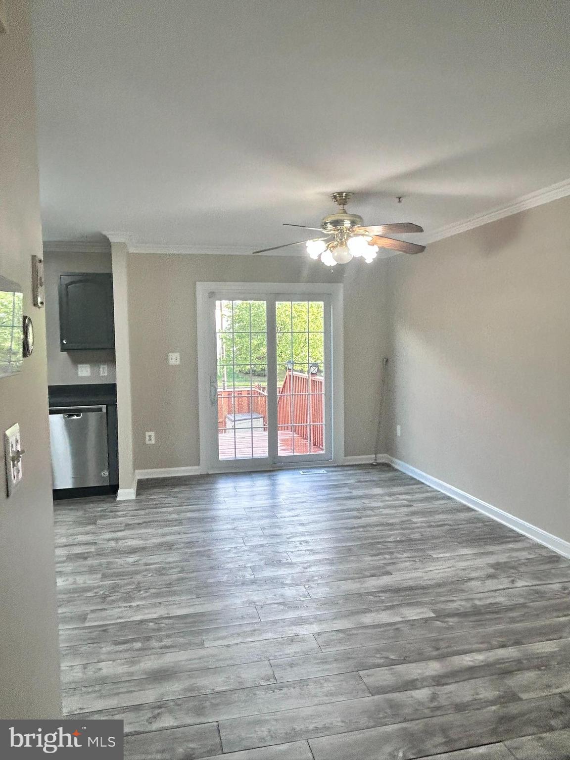 SEVEN OAKS - Residential Lease