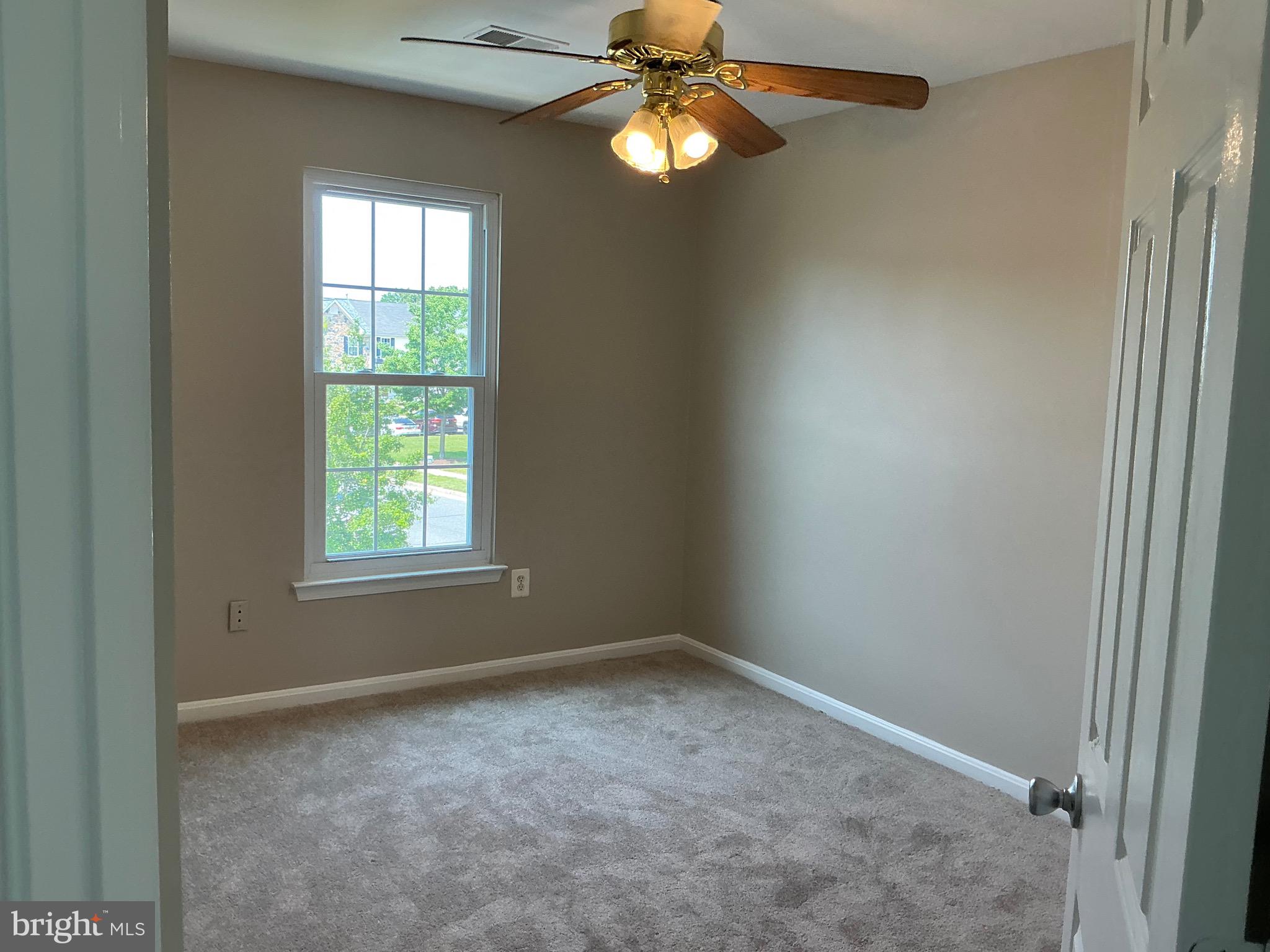 SEVEN OAKS - Residential Lease