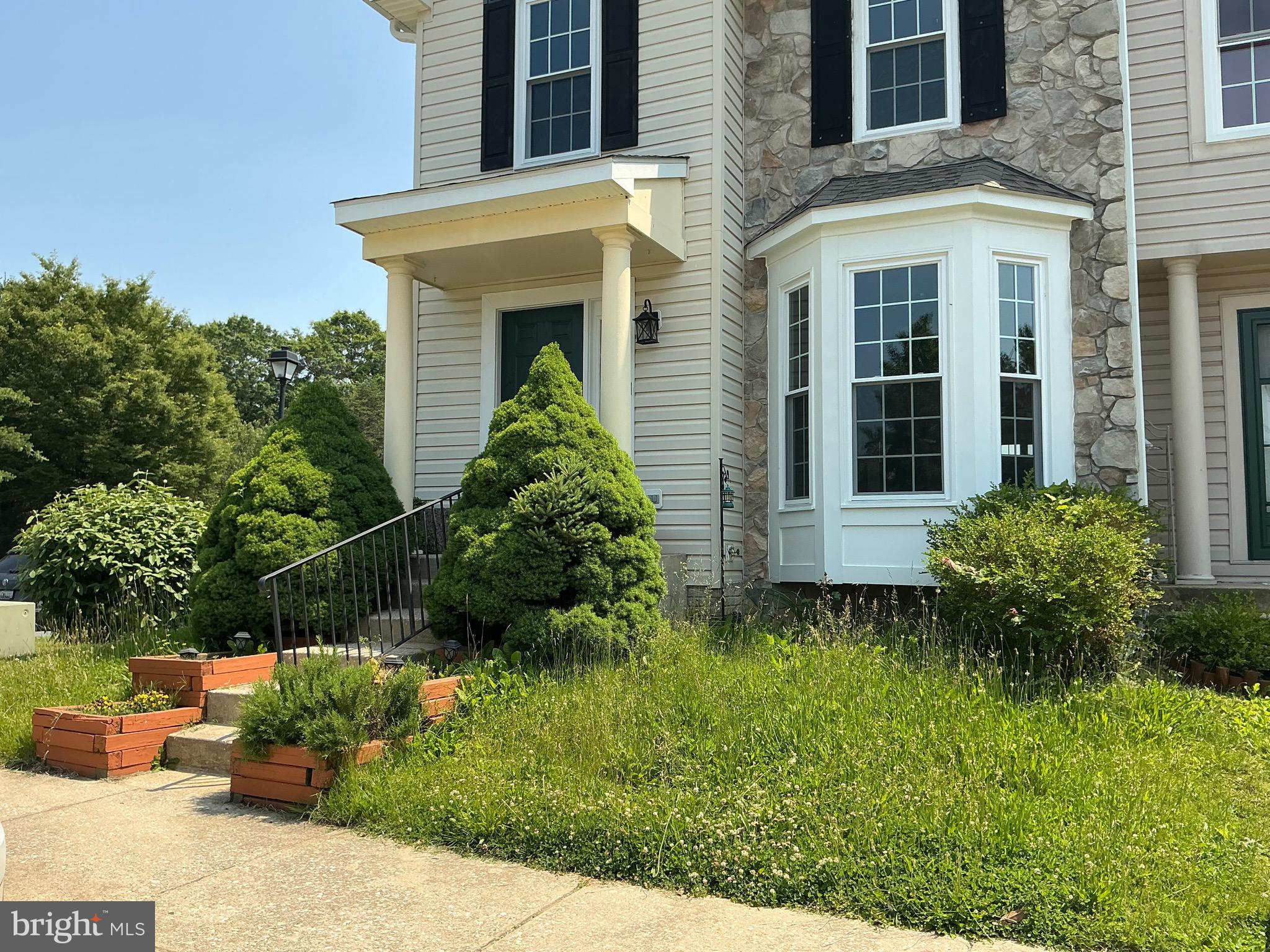 SEVEN OAKS - Residential Lease