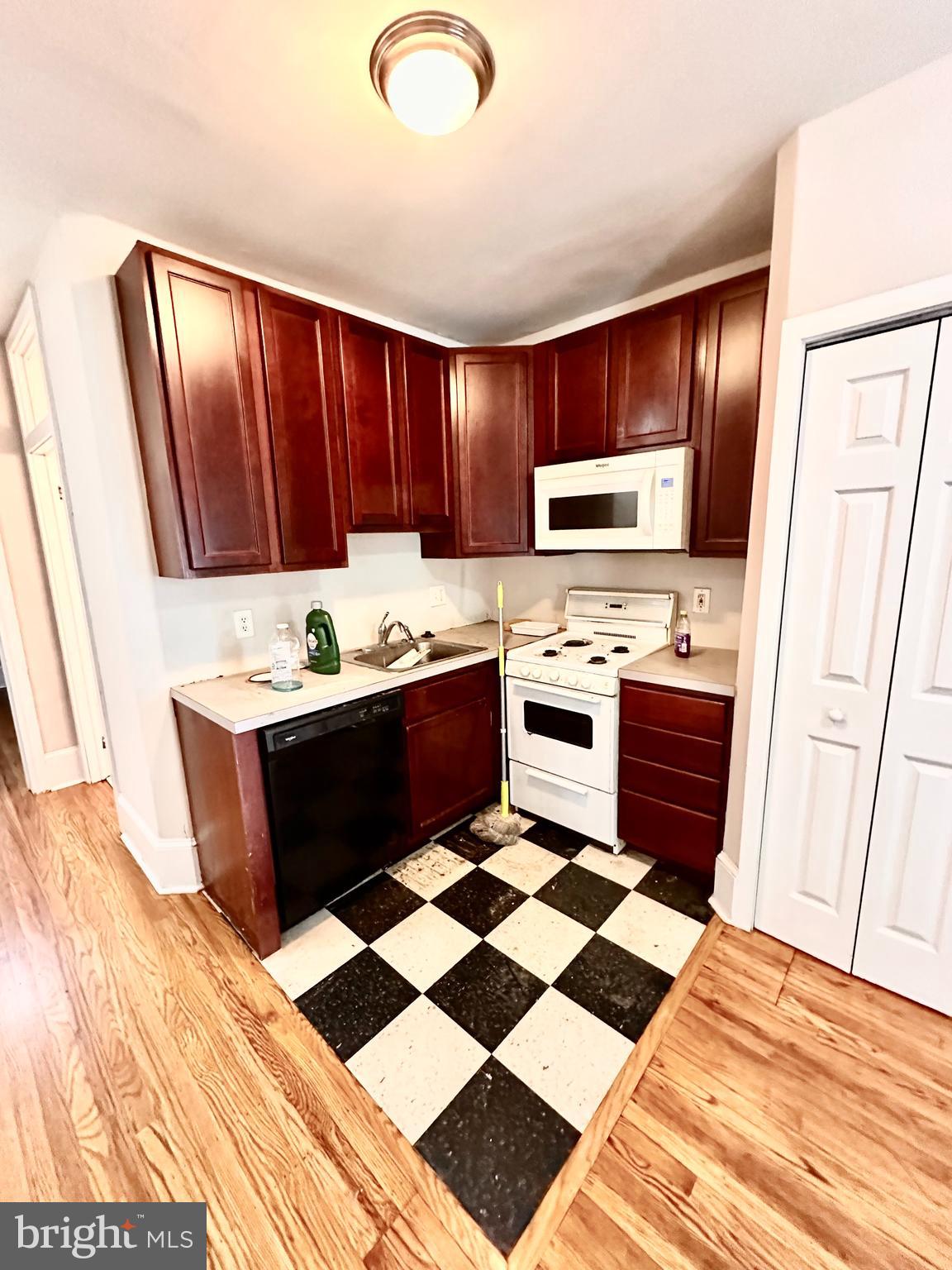 One bedroom apt with in-unit laundry and private rear patio available for quick occupancy. Located between East Falls and Germantown off Wissahickon Ave, the location offers ample street parking and quick access to major highways and public transportation. Inside find hardwood floors and a well-equipped kitchen plus an unfinished basement with private laundry. Cat friendly with no added pet fees. First, last and one month security due at lease signing. Strong credit and verifiable income required at lease signing. Reach out for the video tour, in person showings and applications. Tenants pay gas and electricity.