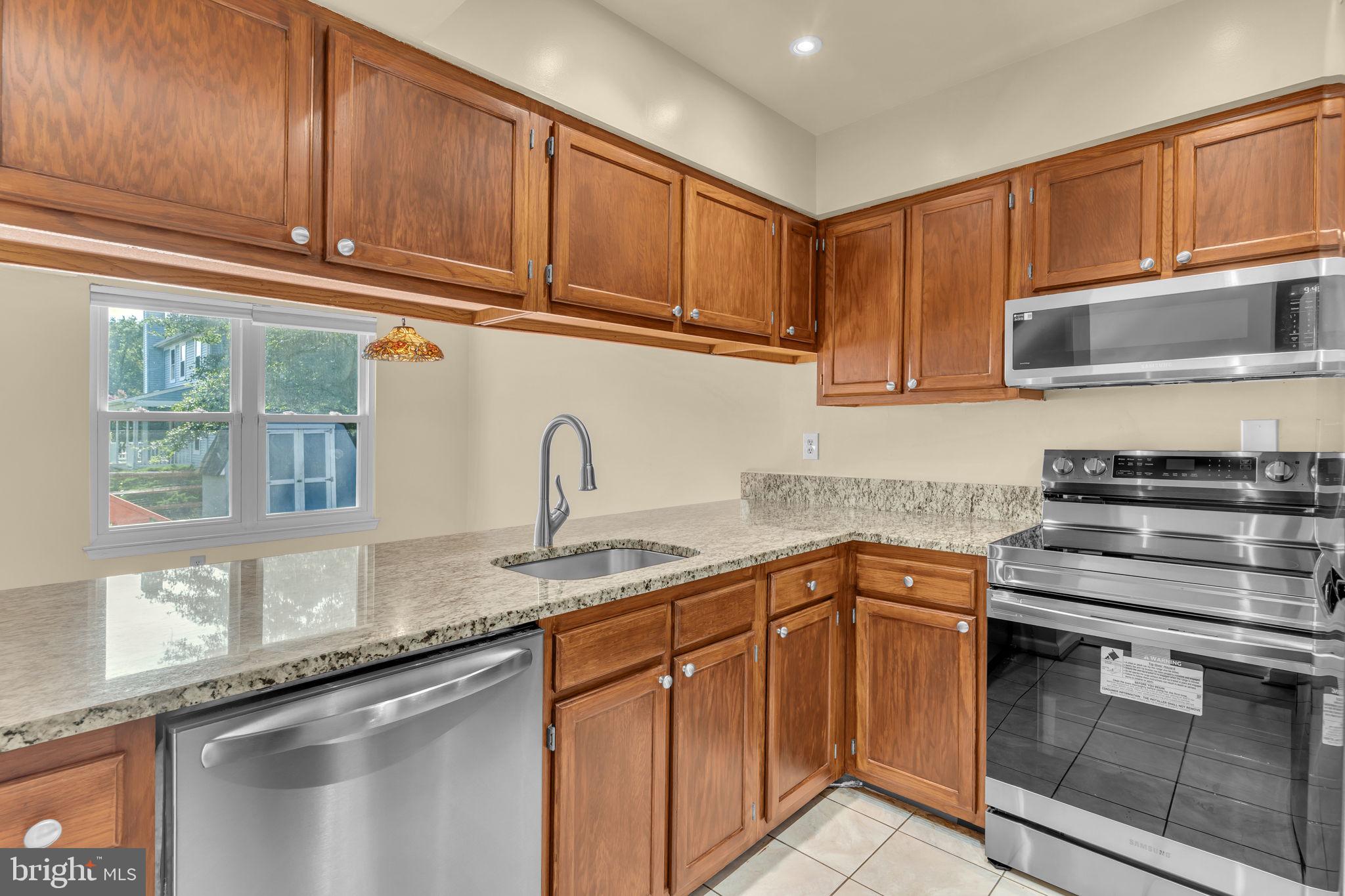 ST CHARLES DORCHESTER - Residential