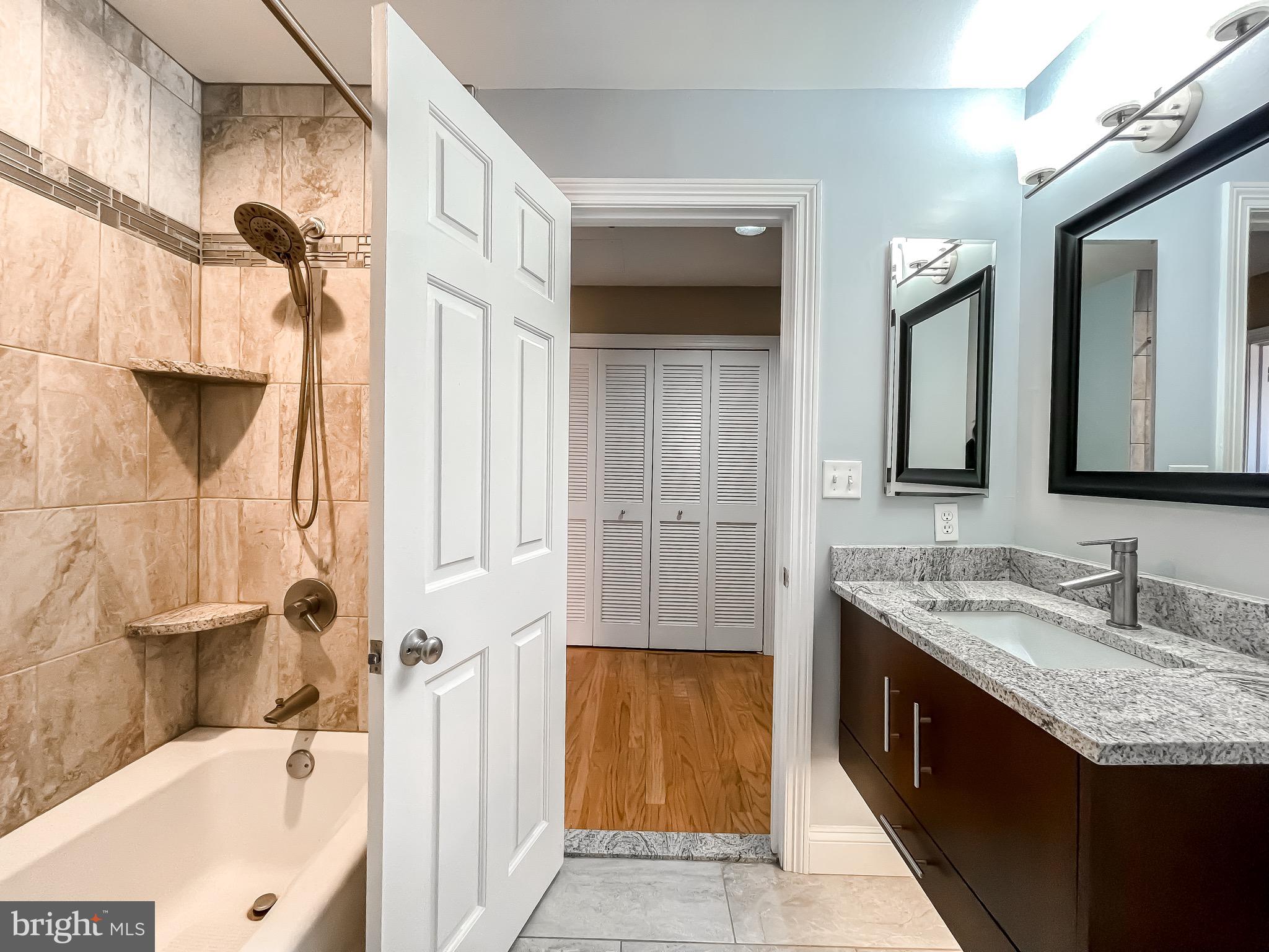 INNER HARBOR - Residential