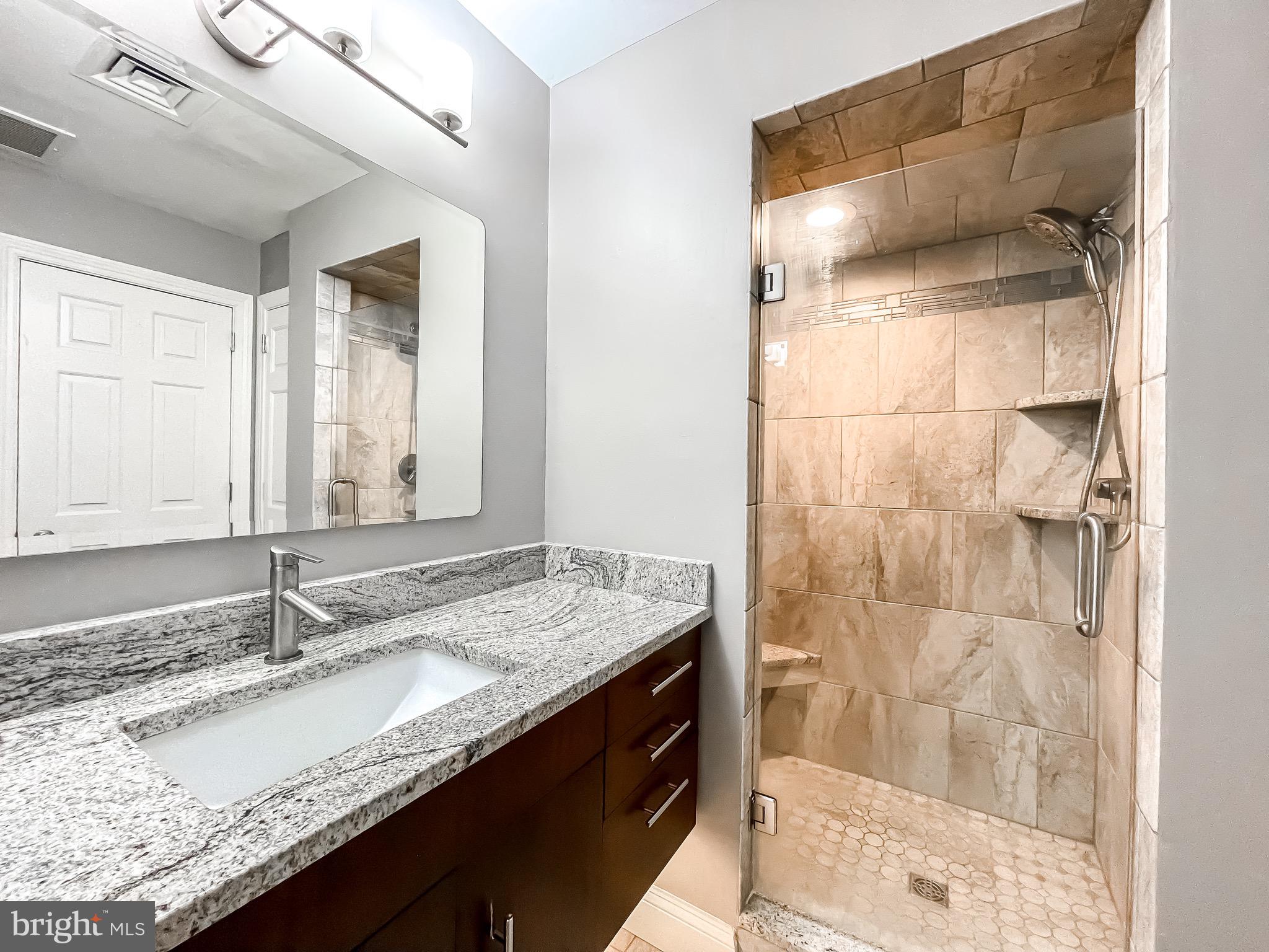 INNER HARBOR - Residential