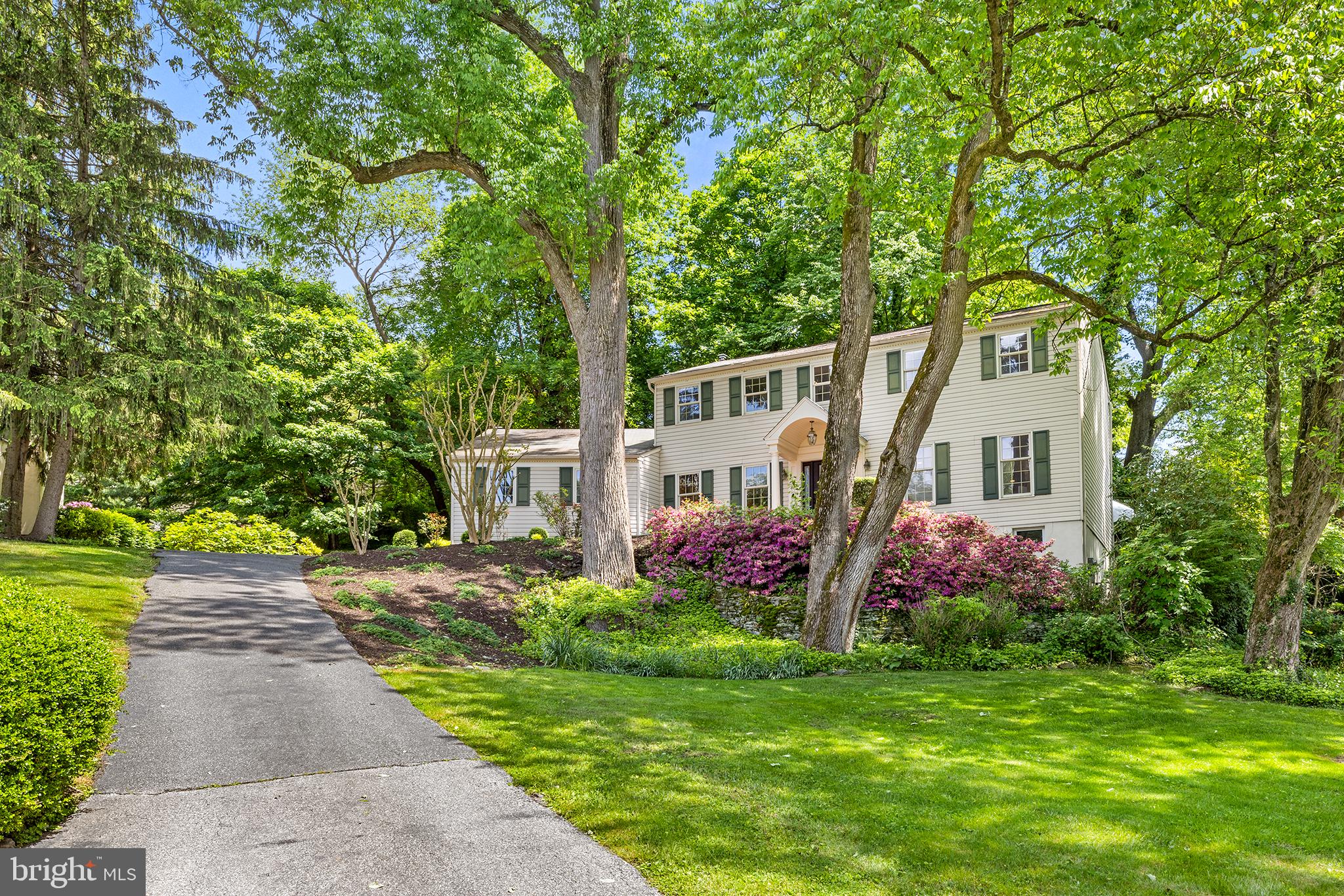 MEADOWBROOK - Residential